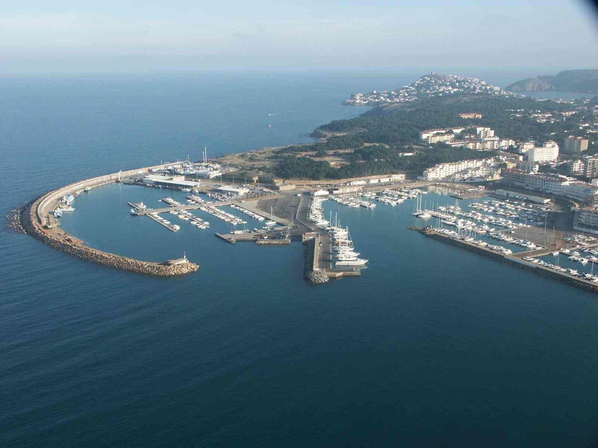 L' Escala Avinguda Montgoヴィラ エクステリア 写真