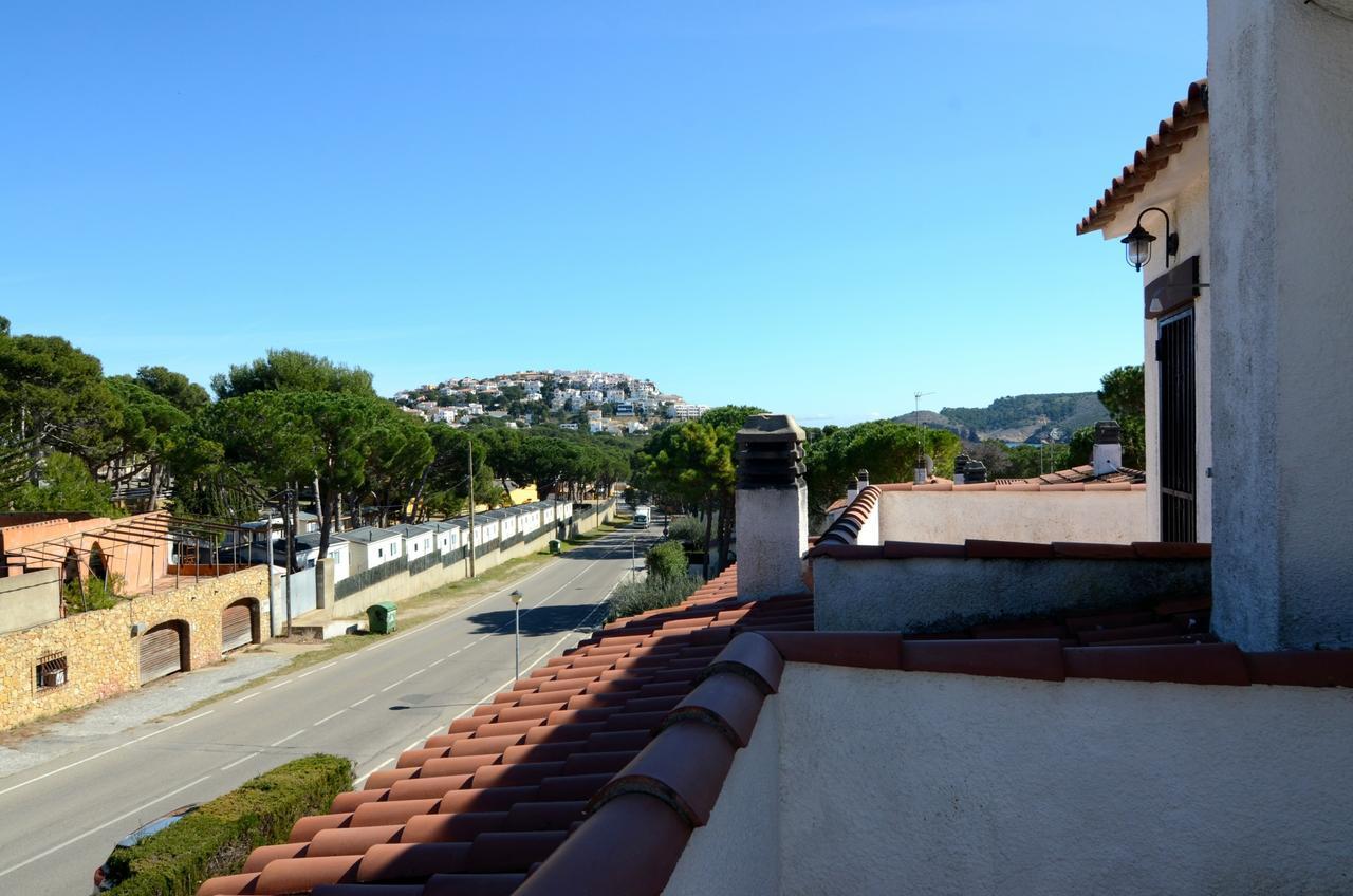 L' Escala Avinguda Montgoヴィラ エクステリア 写真