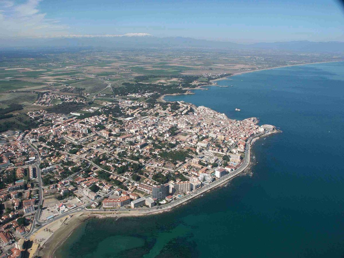 L' Escala Avinguda Montgoヴィラ エクステリア 写真