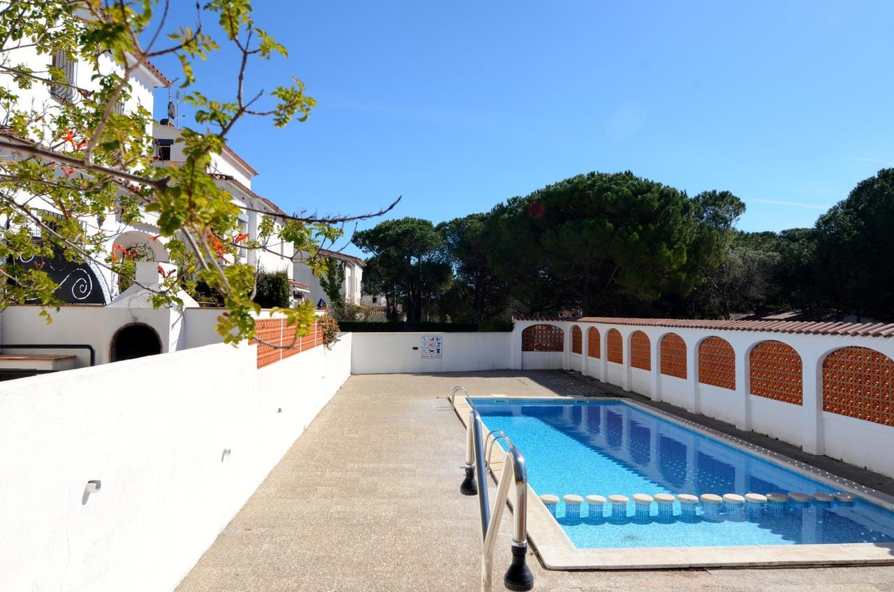 L' Escala Avinguda Montgoヴィラ エクステリア 写真